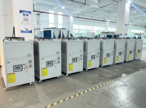 低溫冷水機(jī)組與傳統(tǒng)制冷系統(tǒng)的對比分析